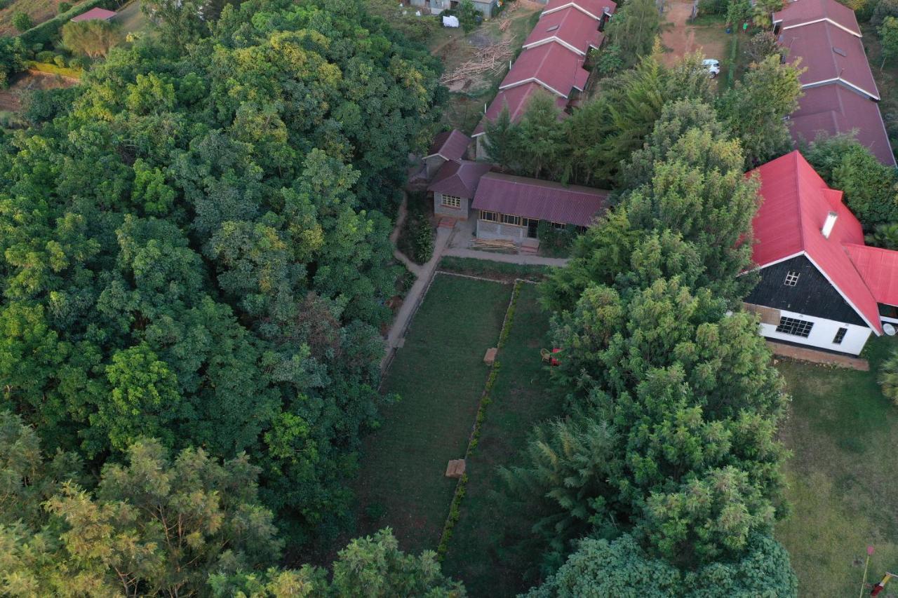 Africana Yard Kitale Exteriér fotografie
